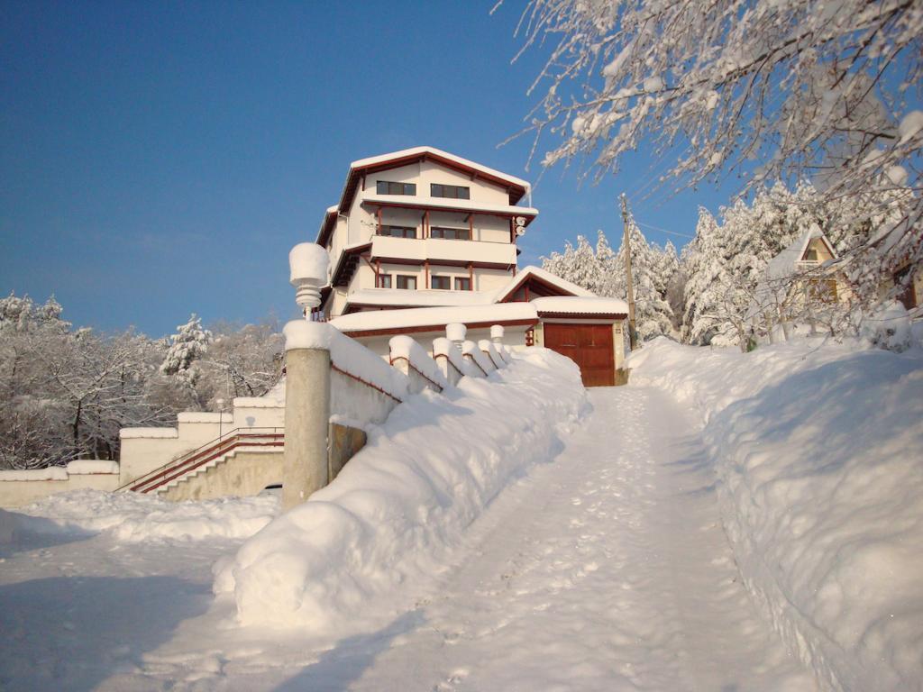 Family Hotel Diana Lyaskovo (Plovdiv) Exterior foto