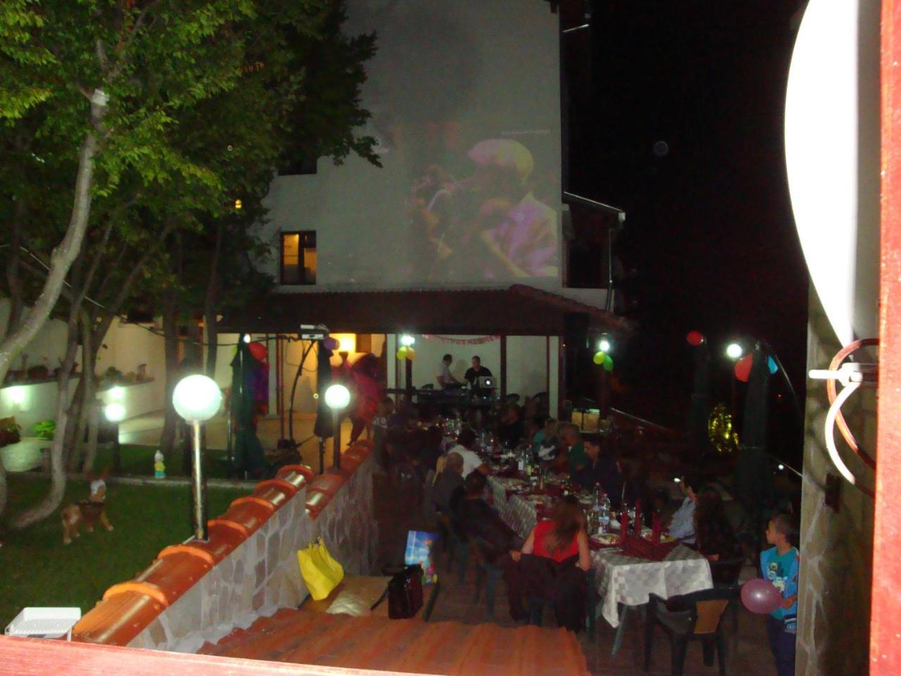 Family Hotel Diana Lyaskovo (Plovdiv) Exterior foto